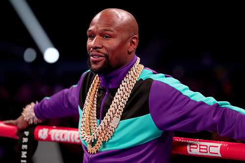 'He Doing This Because He Is a Grandfather': Fans React to Floyd Mayweather's New Hairline