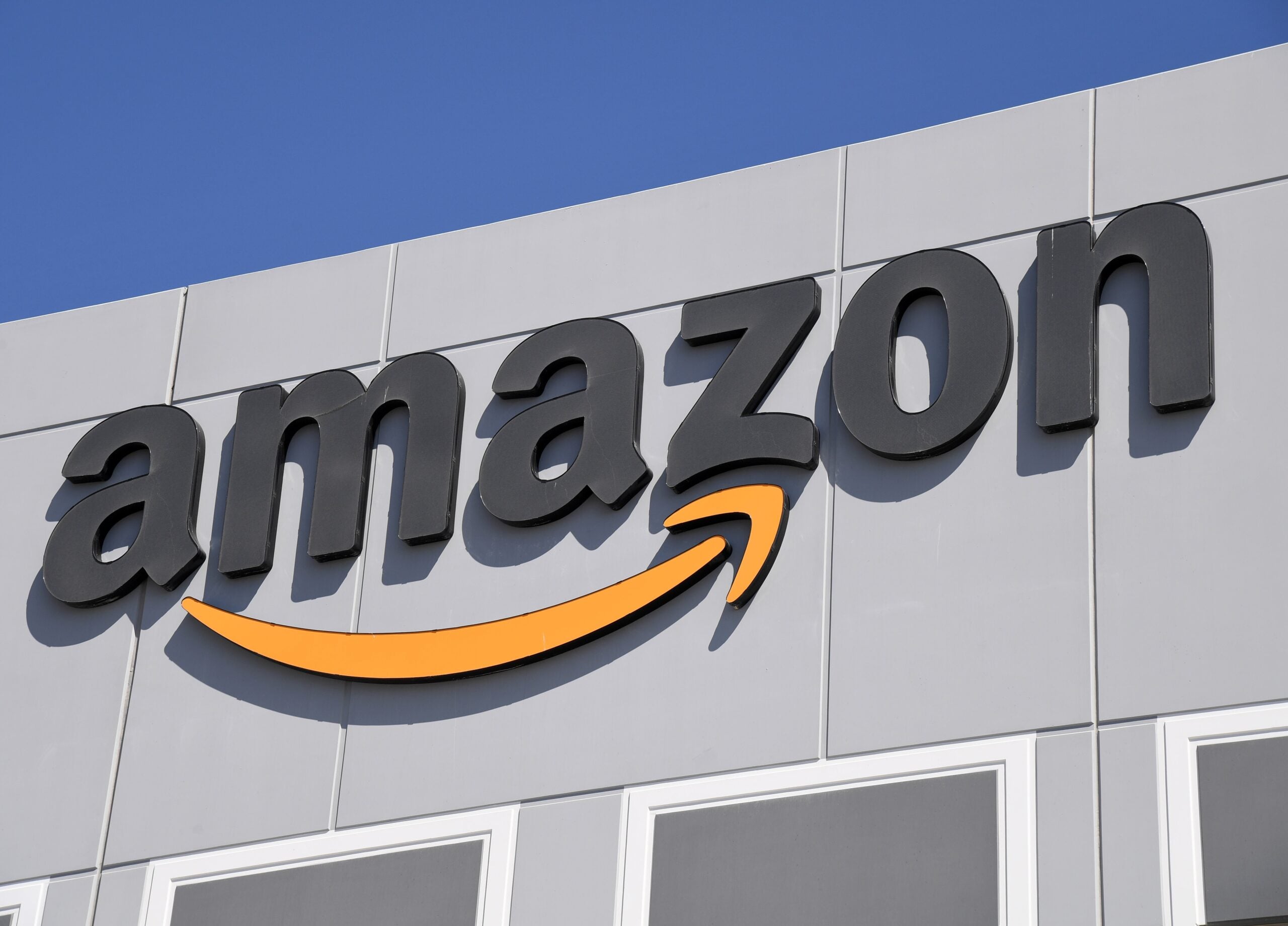 Amazon shuts down construction site after 7th noose found - TheGrio