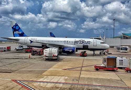 Two Bodies Discovered in JetBlue Aircraft’s Landing Gear at Florida Airport